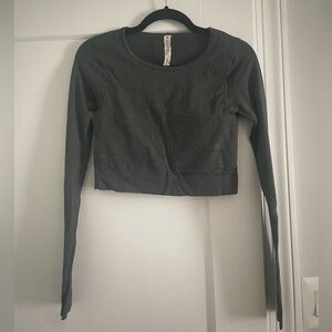 Lululemon Cropped Green Long Sleeve